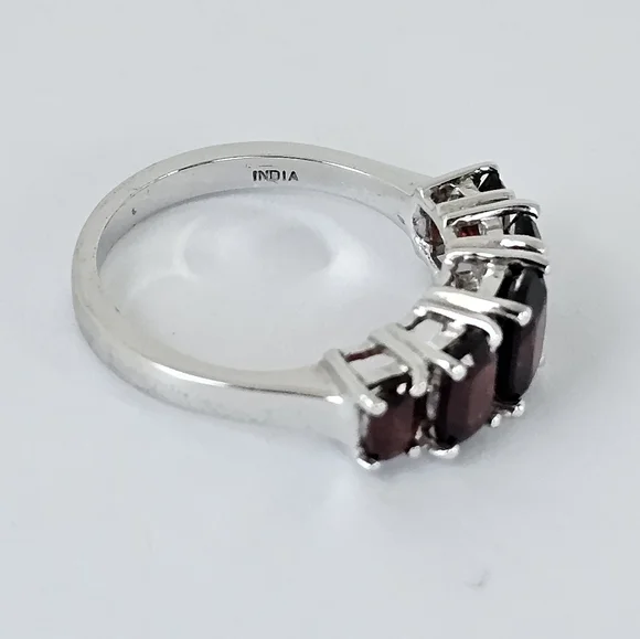Genuine Red Garnet 5 Stone & Diamond Ring in Sterling Silver! Sz 8! - Picture 5 of 10